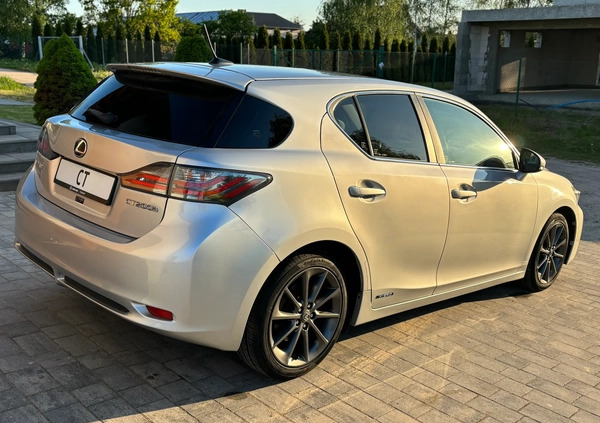 Lexus CT cena 43500 przebieg: 230000, rok produkcji 2011 z Poznań małe 232